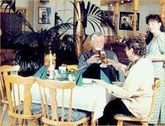 Gasthaus & Hotel Zur Linde 프리에드리치로다 외부 사진
